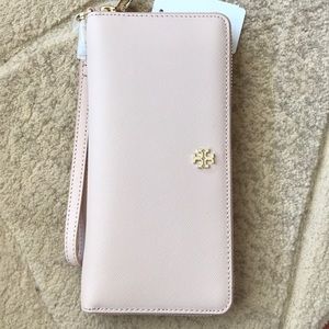 TORY BURCH Wallet/Wristlet Light Pink- NWT